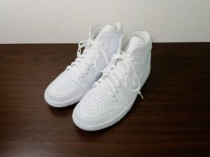 ナイキ エアジョーダン1斜め画像