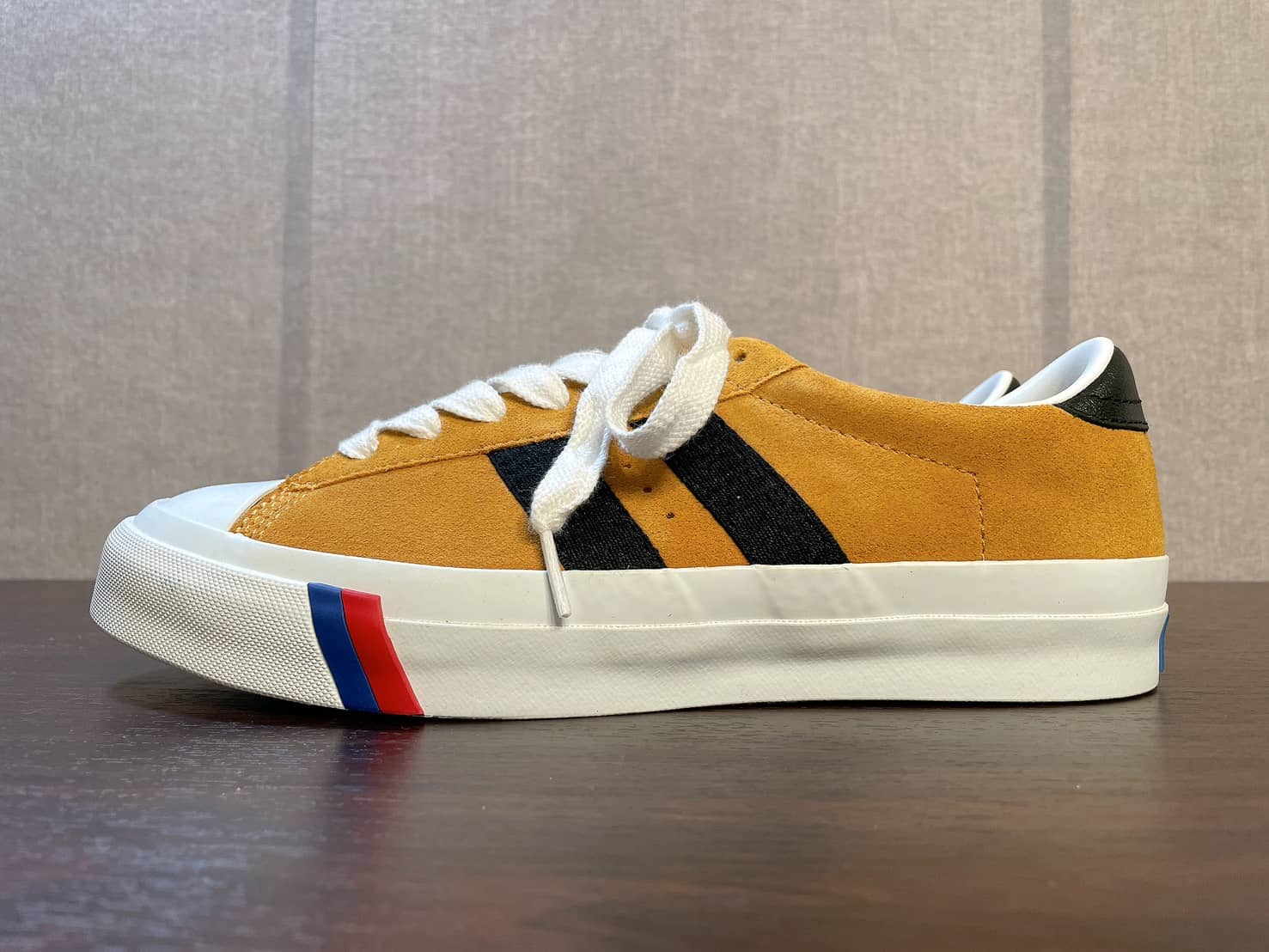 プロケッズ ロイヤルプラス スエード4