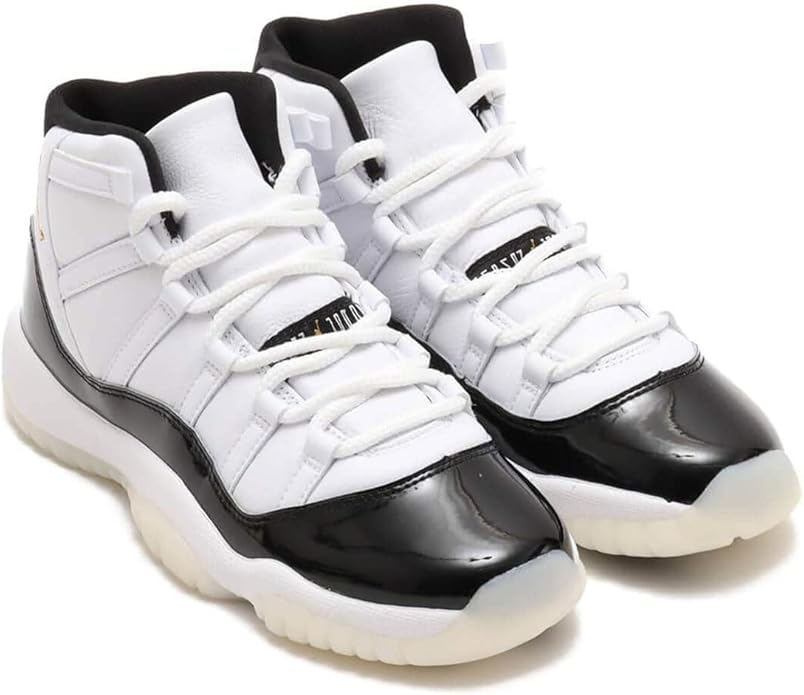 ナイキ エアジョーダン11